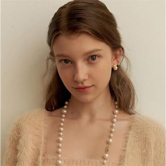 18k Gold Bar Pearl Earrings – Modern Dainty Studs with Classic Elegance - Picture 5 of 5